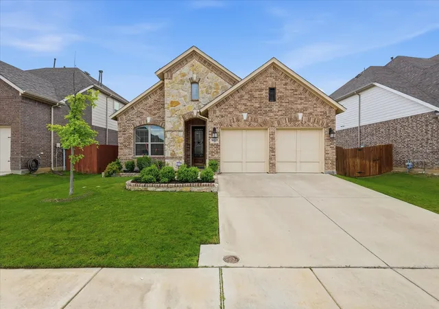 Homes for sale in Fort Worth, TX | 14821 Cedar Flat Wy, Fort Worth, TX 76262 | MLS# 21287364
