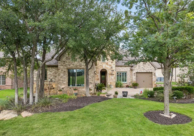 Photo 3 of Sale Pending at 6008 The Resort Blvd, Fort Worth, TX 76179 | MLS# 21291056 | Listing updated on 2026-07-27