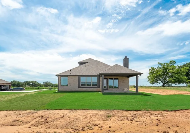 Homes for sale in Whitesboro, TX | 816 Sanders Rd, Whitesboro, TX 76273 | MLS# 21291755
