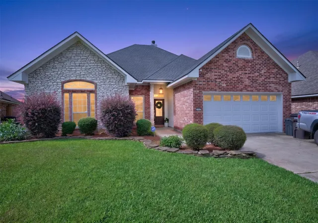 Photo 1 of Sale Pending at 104 Olive St, Haughton, LA 71037 | MLS# 21291756 | Listing updated on 2026-07-26