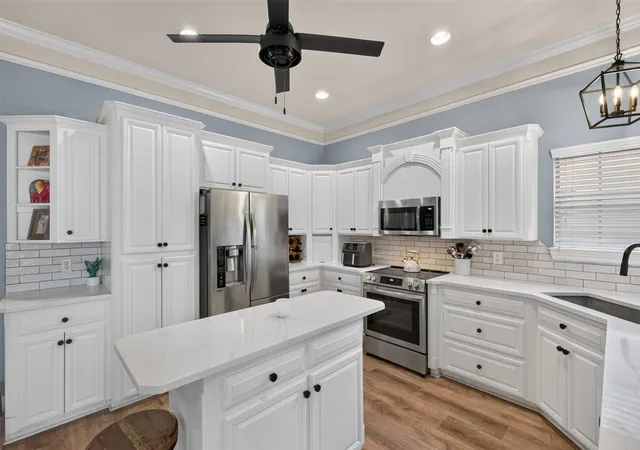 Photo 3 of Sale Pending at 104 Olive St, Haughton, LA 71037 | MLS# 21291756 | Listing updated on 2026-07-26