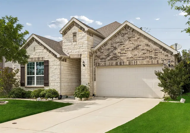 Photo 2 of Single family home for sale at 5600 Sheffield Dr, Mc Kinney, TX 75071 | MLS# 21282317 | Listing updated on 2026-07-22