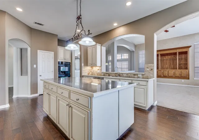 Photo 4 of Single family home for sale at 4705 Virginia Woods Dr, Mc Kinney, TX 75071 | MLS# 21291770 | Listing updated on 2026-08-28