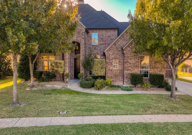 Homes for sale in Weatherford, TX | 917 Crown Valley Dr, Weatherford, TX 76087 | MLS# 21291785