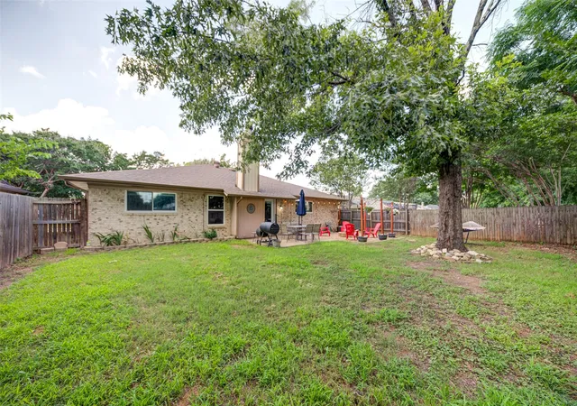 Homes for sale in Lake Dallas, TX | 5410 Prince Dr, Lake Dallas, TX 75065 | MLS# 21290775