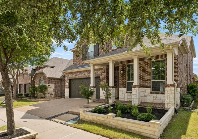 2nd image of 400 Warwick Blvd, Lewisville, TX 75056 | MLS# 21291837