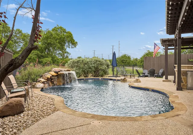 Photo 3 of Sale Pending at 2502 Woodpark Dr, Garland, TX 75044 | MLS# 21284671 | Listing updated on 2026-06-26