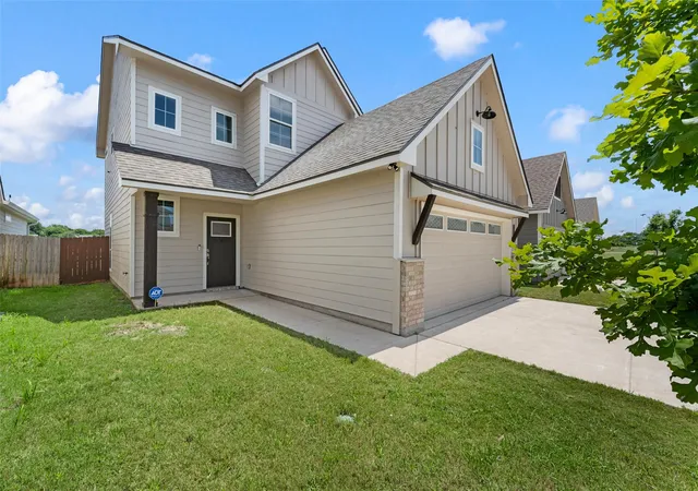 Photo 2 of Single family home for sale at 1520 Elise Ave, Waco, TX 76706 | MLS# 21291943 | Listing updated on 2026-08-03