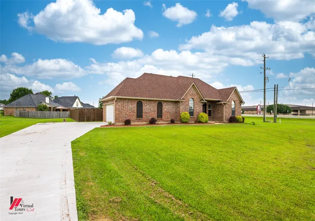 2nd image of 108 Griffin Dr, Stonewall, LA 71078 | MLS# 21291945