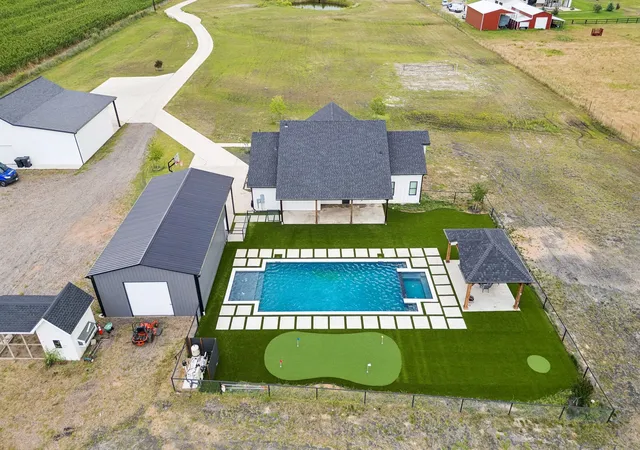 Photo 2 of Single family home for sale at 9224 County Road 592, Nevada, TX 75173 | MLS# 21286720 | Listing updated on 2026-08-03