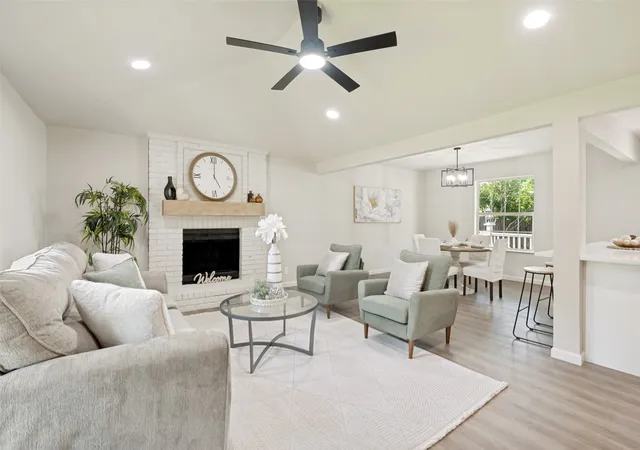 Photo 3 of Sale Pending at 4516 Hartford Dr, Plano, TX 75093 | MLS# 21291132 | Listing updated on 2026-07-13