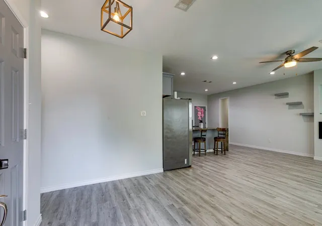 Photo 4 of Single family home for sale at 3083 Sunnyvale St, Dallas, TX 75216 | MLS# 21290109 | Listing updated on 2026-07-16