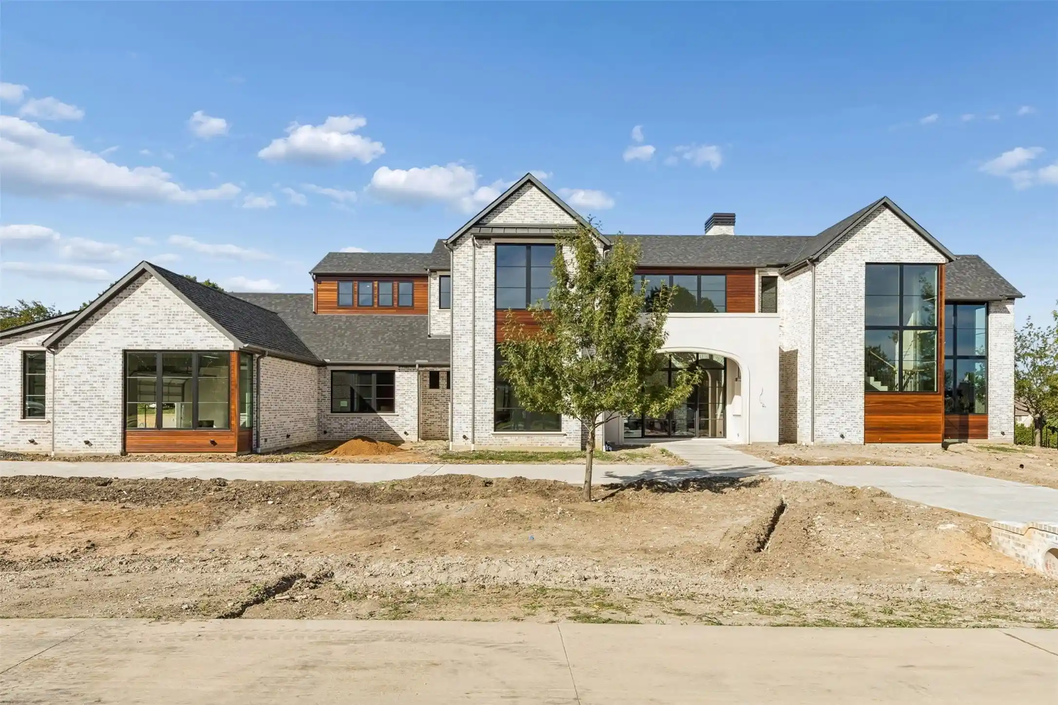 Photo 1 of Mansion for sale at 801 Walden Pond Wy, Mc Kinney, TX 75069 | MLS# 21273393 | Listing updated on 2026-10-23
