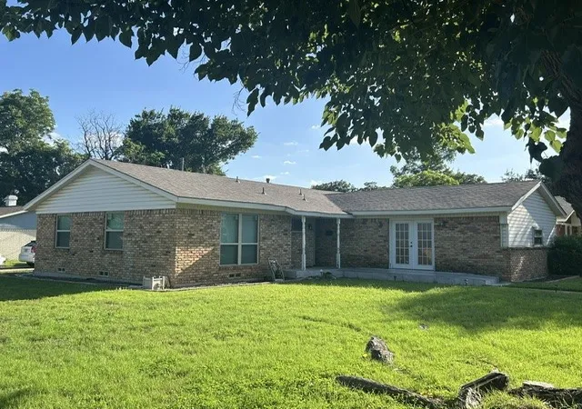 Photo 3 of Single family home for sale at 3022 Konet St, Irving, TX 75060 | MLS# 21252208 | Listing updated on 2026-08-24