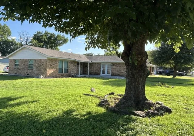 Photo 4 of Single family home for sale at 3022 Konet St, Irving, TX 75060 | MLS# 21252208 | Listing updated on 2026-08-24