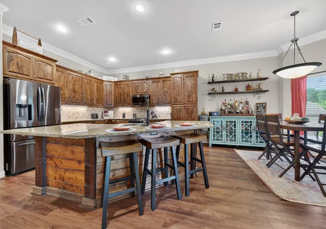 Photo 4 of Sale Pending at 109 Lighthouse Ln, Kemp, TX 75143 | MLS# 21281385 | Listing updated on 2026-07-28