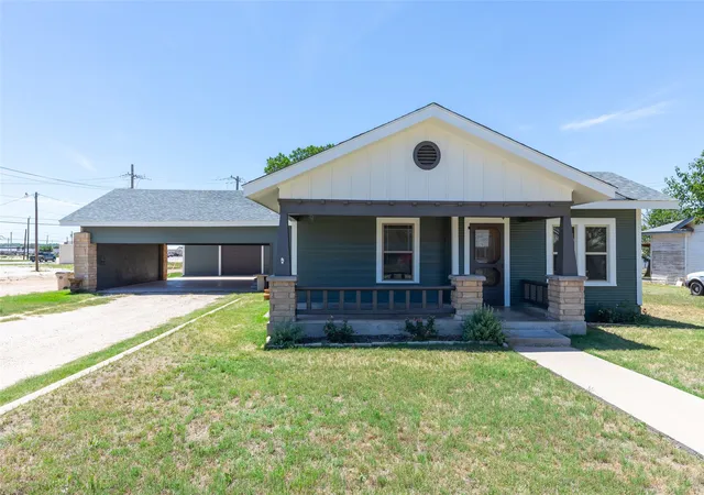 Homes for sale in Anson, TX | 1532 Avenue N, Anson, TX 79501 | MLS# 21291656