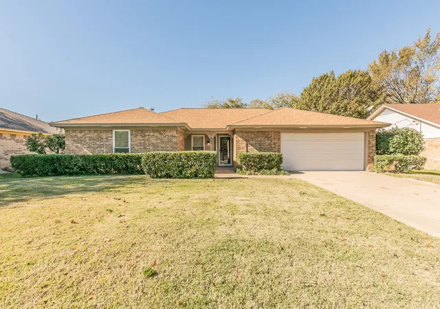 Homes for sale in North Richland Hills, TX | 7417 Timberhill Dr, North Richland Hills, TX 76182 | MLS# 21267680