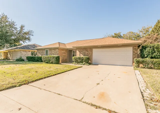 Homes for sale in North Richland Hills, TX | 7417 Timberhill Dr, North Richland Hills, TX 76182 | MLS# 21267680