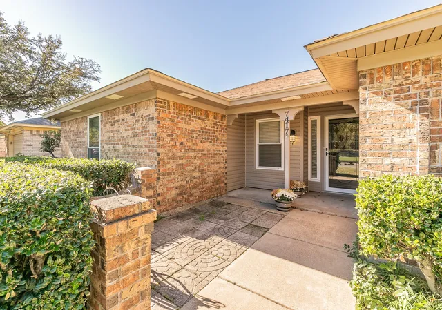 Homes for sale in North Richland Hills, TX | 7417 Timberhill Dr, North Richland Hills, TX 76182 | MLS# 21267680