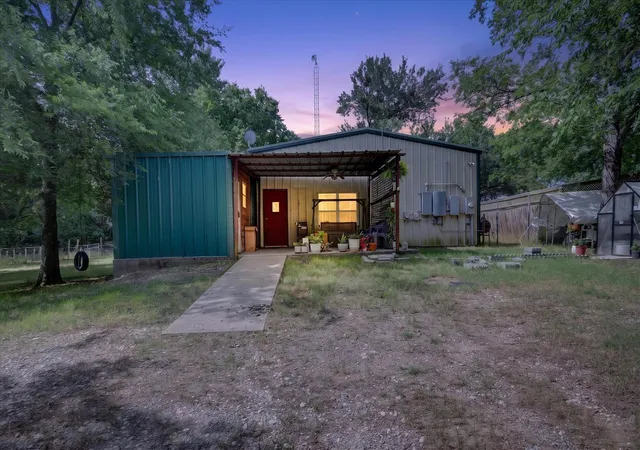 Photo 3 of Single family home for sale at 2625 County Road 2510, Quinlan, TX 75474 | MLS# 21292161 | Listing updated on 2026-07-08