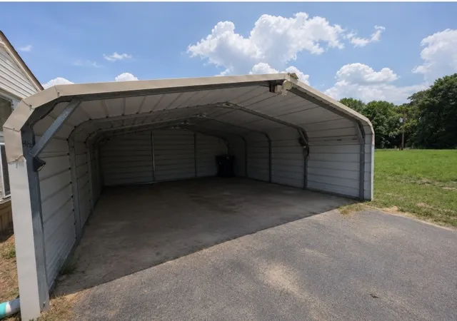 Photo 4 of Manufactured home for sale at 797 County Road 2958, Alba, TX 75410 | MLS# 21290616 | Listing updated on 2026-08-04