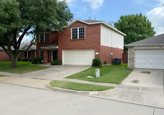 Photo 1 of Single family home for sale at 1578 Crown View Dr, Little Elm, TX 75068 | MLS# 21291266 | Listing updated on 2026-08-04