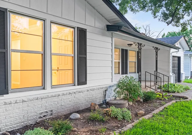 Homes for sale in Haltom City, TX | 5320 Palmer Dr, Haltom City, TX 76117 | MLS# 21268206