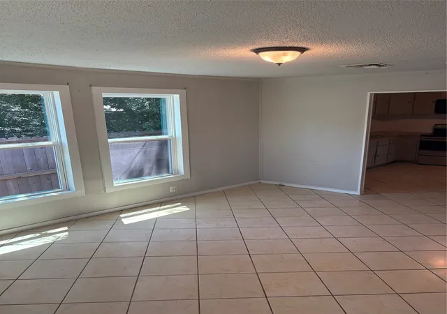 Homes for sale in Jacksboro, TX | 330 E Thompson St, Jacksboro, TX 76458 | MLS# 21292235