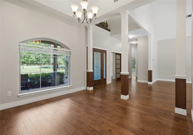 Photo 3 of Single family home for sale at 7811 Angelina Dr, Athens, TX 75752 | MLS# 21292344 | Listing updated on 2026-08-22