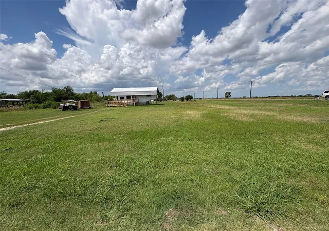 Photo 3 of Sale Pending at 7200 Fm 2728, Terrell, TX 75161 | MLS# 21292358 | Listing updated on 2026-07-16