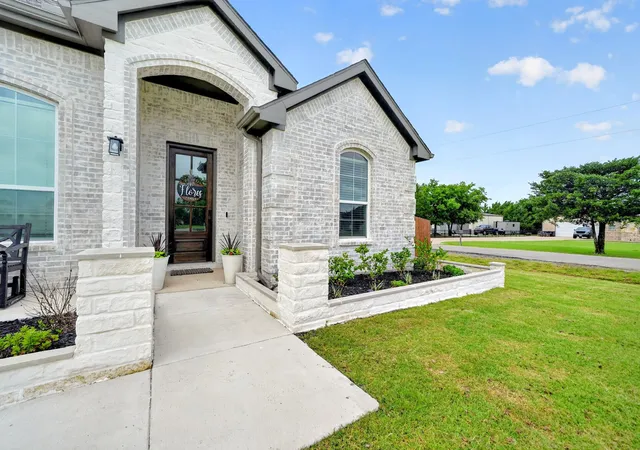 Homes for sale in Caddo Mills, TX | 100 Aero Vista Dr, Caddo Mills, TX 75135 | MLS# 21292310
