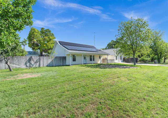 Photo 2 of Sale Pending at 13122 Lipan Hwy, Lipan, TX 76462 | MLS# 21290478 | Listing updated on 2026-08-22