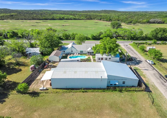Homes for sale in Lipan, TX | 13122 Lipan Hwy, Lipan, TX 76462 | MLS# 21290478