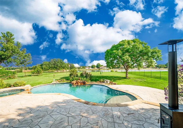 39th image of 104 Island Cir, Shady Shores, TX 76208 | MLS# 21292381