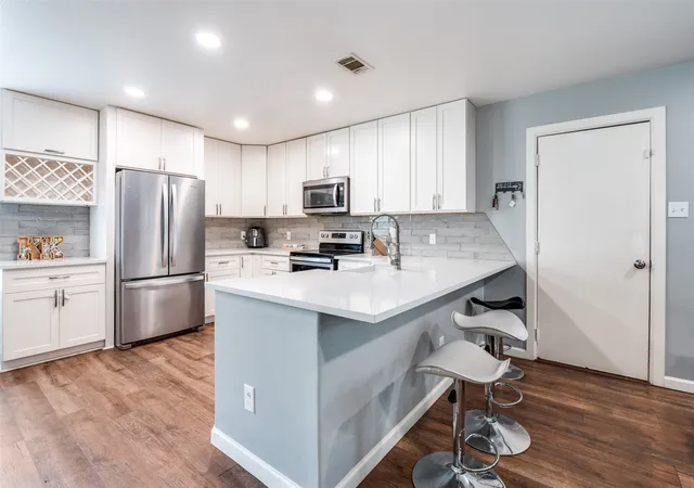 Photo 2 of Single family home for sale at 148 Triumph Rd, Dallas, TX 75241 | MLS# 21292406 | Listing updated on 2026-08-13