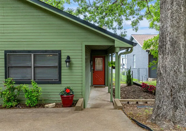 Homes for sale in Gun Barrel City, TX | 124 Harbor Dr, Gun Barrel City, TX 75156 | MLS# 21292435