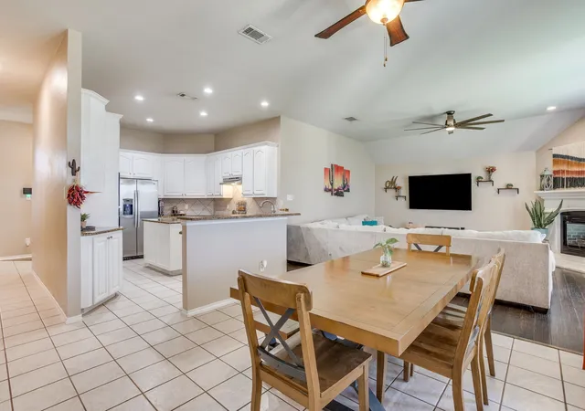 Photo 2 of Single family home for sale at 779 Little Ridge Ct, Burleson, TX 76028 | MLS# 21291913 | Listing updated on 2026-10-07