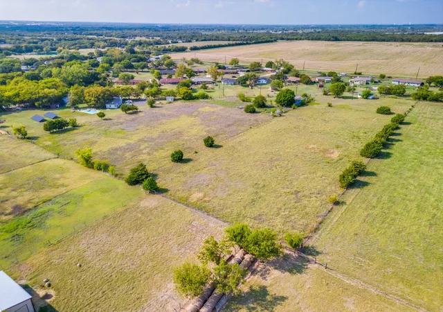 Photo 2 of Land for sale at 260 E New Hope Rd Rd E, Mc Kinney, TX 75071 | MLS# 21292470 | Listing updated on 2026-08-20