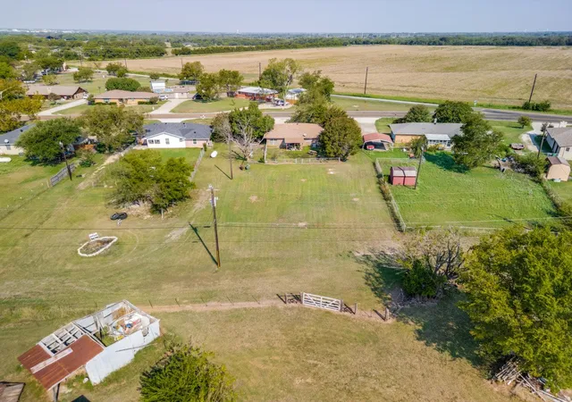 Photo 3 of Land for sale at 260 E New Hope Rd Rd E, Mc Kinney, TX 75071 | MLS# 21292470 | Listing updated on 2026-08-20