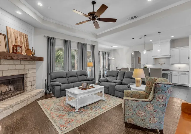 Photo 3 of Single family home for sale at 1014 Rennard St, Caddo Mills, TX 75135 | MLS# 21292482 | Listing updated on 2026-09-30