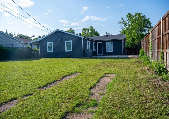 Photo 3 of Sale Pending at 4006 June Dr, Dallas, TX 75211 | MLS# 21286051 | Listing updated on 2026-07-12