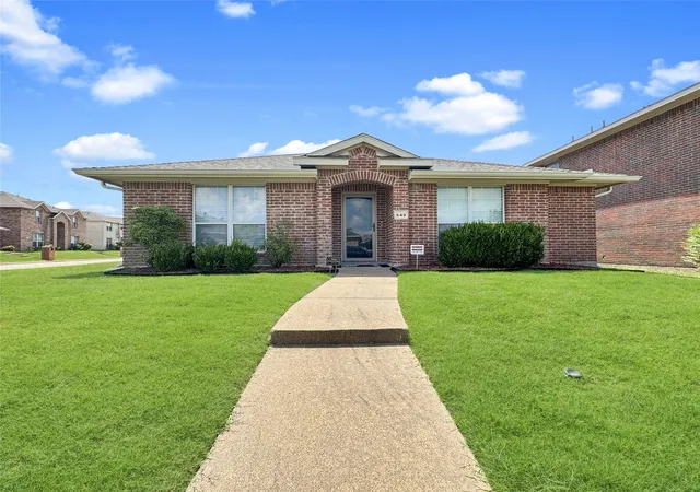 Homes for sale in De Soto, TX | 649 Canyon Pl, De Soto, TX 75115 | MLS# 21286753