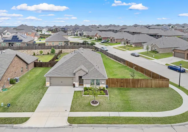 Homes for sale in Fate, TX | 510 Royal Pine Dr, Fate, TX 75087 | MLS# 21289710