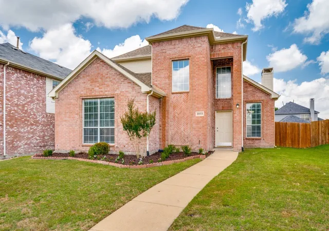Photo 1 of Sale Pending at 3933 Windford Dr, Plano, TX 75025 | MLS# 21291820 | Listing updated on 2026-07-16