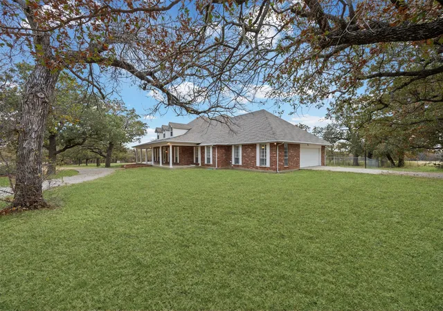 Homes for sale in Lipan, TX | 26184 S Fm 4, Lipan, TX 76462 | MLS# 21292536