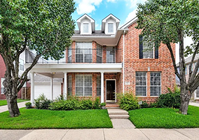 2nd image of 531 Southridge Wy, Irving, TX 75063 | MLS# 21288599
