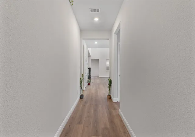 Photo 3 of Single family home for sale at 207 Midnight Trl, Melissa, TX 75454 | MLS# 21280165 | Listing updated on 2026-08-29