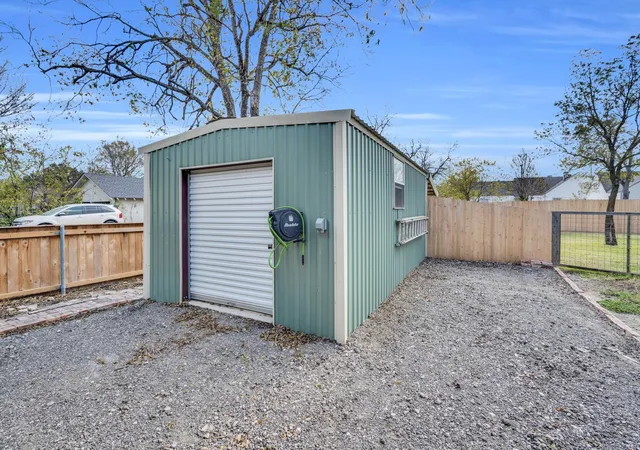 Photo 3 of Single family home for sale at 312 W 8Th St, Ferris, TX 75125 | MLS# 21292658 | Listing updated on 2026-08-24