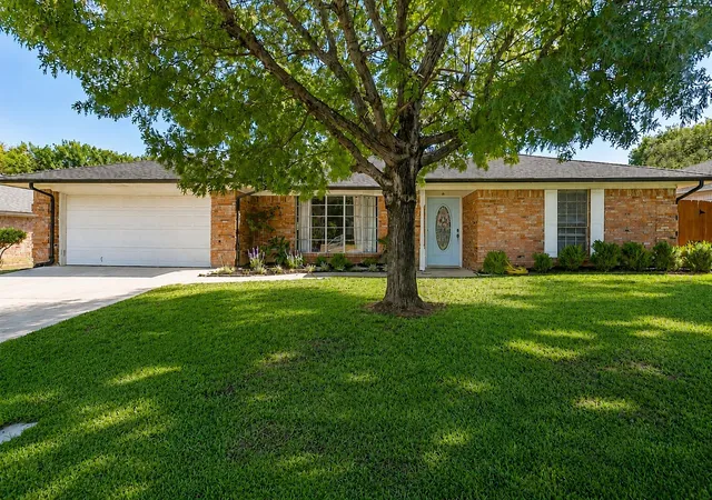 1st image of 4314 Steeplechase Trl, Arlington, TX 76016 | MLS# 21292642